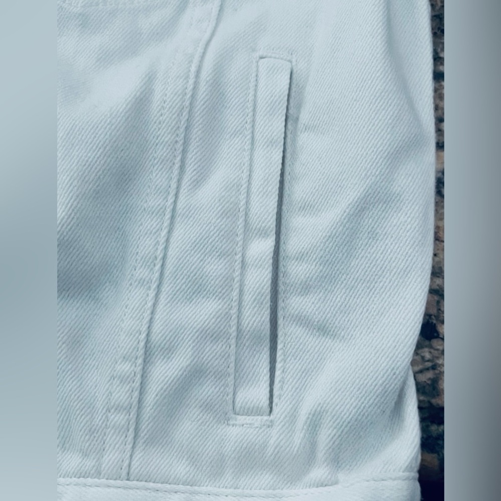 Madewell Women’s The Boxy Crop Jean Jacket - Picture 7 of 11